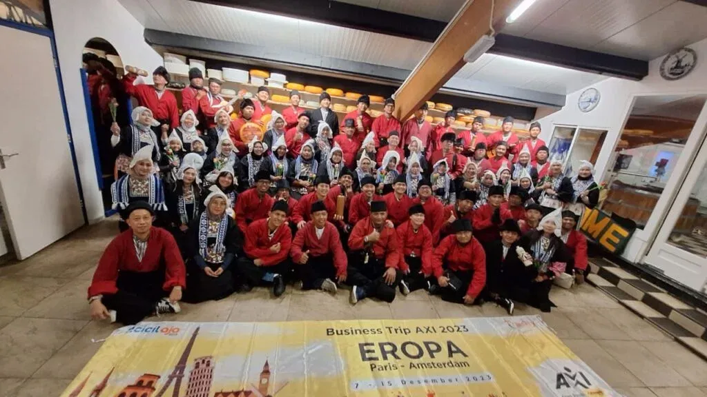 Join Mitra Sahabat Adira